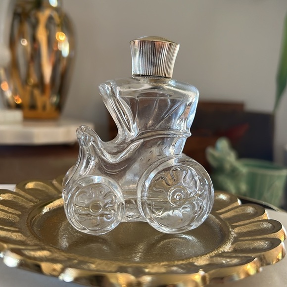 Vintage 1970s Avon Courting Carriage Moonwind Cologne Clear Glass + Gold Bottle - Picture 9 of 9